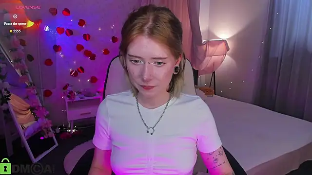 XXX chat uživo modela Elira_Vane