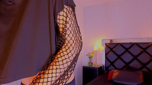 ryo_light Adlı Modelin Canlı XXX Sohbeti