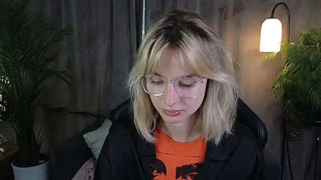 Chat XXX en directo de NoraMoreau