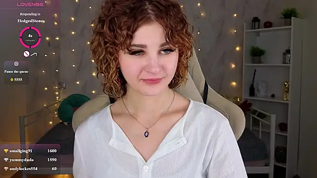 Kira__Fluffy's Live XXX Chat