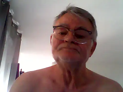 oura Live XXX Chat