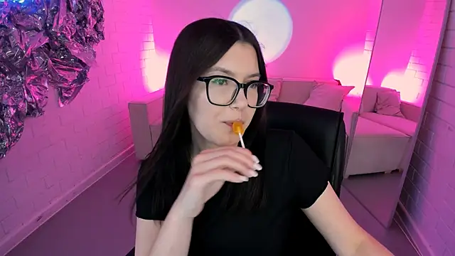 JennyGibson Adlı Modelin Canlı XXX Sohbeti