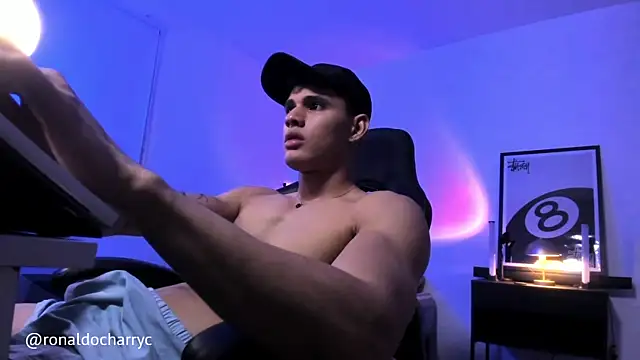 Chatroom XXX en direct de Massimo_Rinaldi