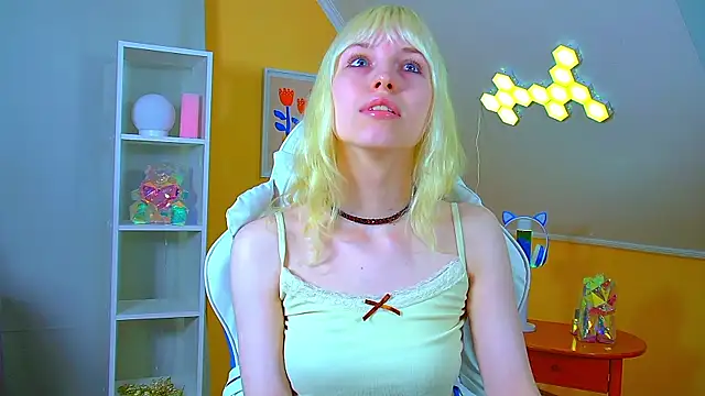 HannahHollis XXX чат на живо