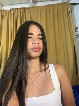 Milleradhara24 Live XXX-chat