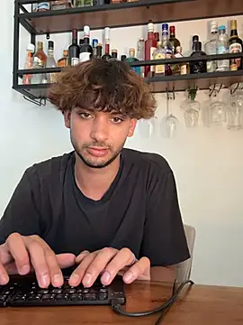 Živý XXX chat Gipsyboysteve