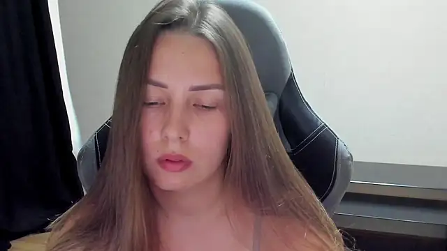 Mia_shy1 – Naživo XXX chat