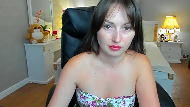 RosiAlina 现场XXX聊天