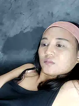 Chatroom XXX en direct de Rayya_4yy
