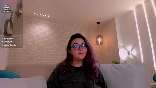 Chat XXX en directo de LoiseHarper