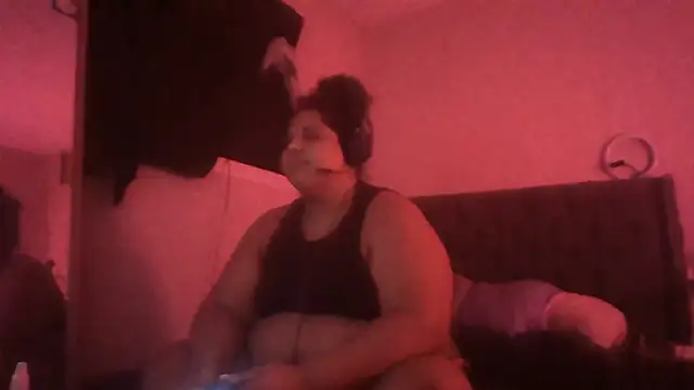 1n0nlythroat Adlı Modelin Canlı XXX Sohbeti
