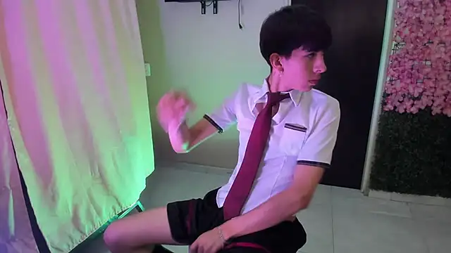 Czat XXX na żywo – Tommy_Fox