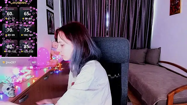 Chat +18 de MiniLysii ao vivo
