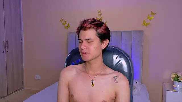 Derek_Sinn Adlı Modelin Canlı XXX Sohbeti