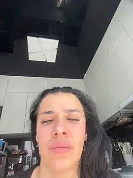Queen_of_pain Adlı Modelin Canlı XXX Sohbeti