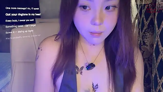 Chat XXX en directo de LongLongQueen