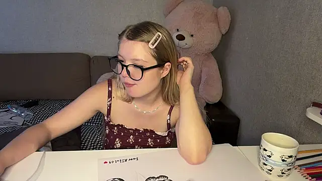 MarlaMotsinger Chat XXX in diretta