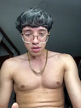 ArthurDavies21 Live XXX-Chat