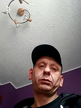 Tom4Womans élő XXX-chatje