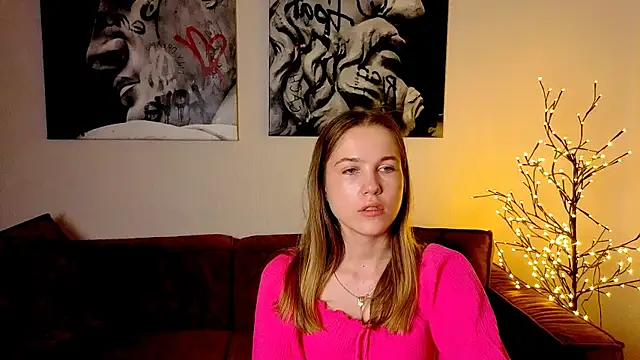 LoveXLexi Adlı Modelin Canlı XXX Sohbeti