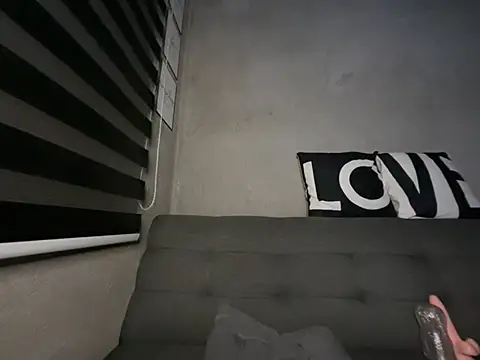wild_apple69 即時 XXX 聊天