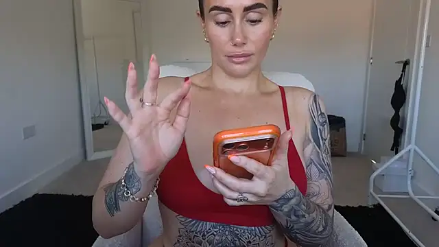 צ'אט XXX בשידור חי של LibbyLoveHeartx