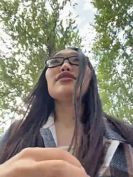 Chat XXX en directo de trytomakememoam