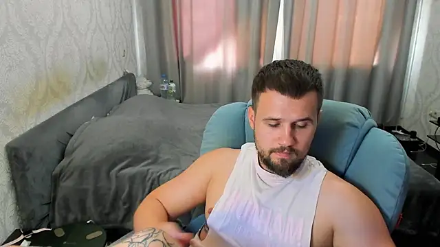 Vladik_b Chat XXX in diretta