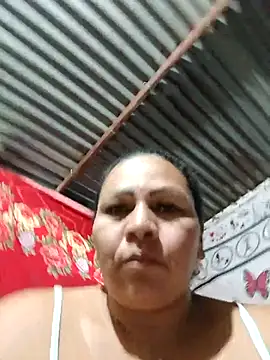 צ'אט XXX בשידור חי של Dirty_Foxx5