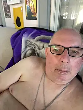 CharlieWeaver22 élő XXX-chatje