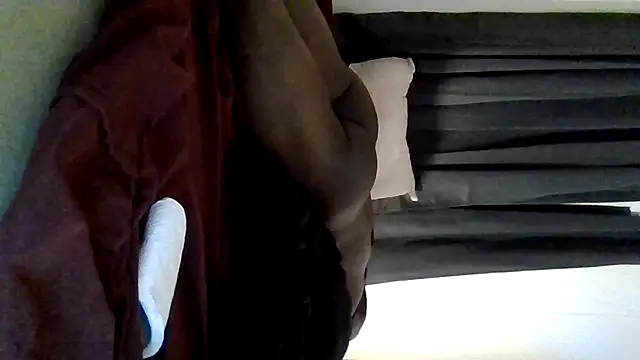 Shawtyblaque21 webcam show