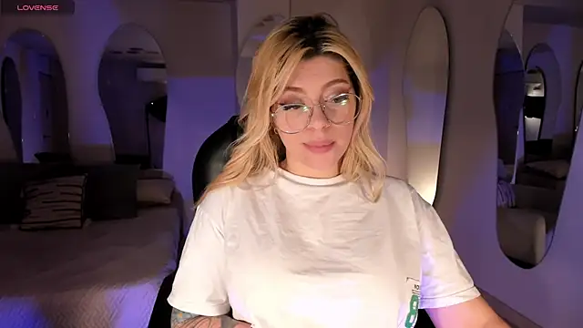 Онлайн чат XXX MadisonKane