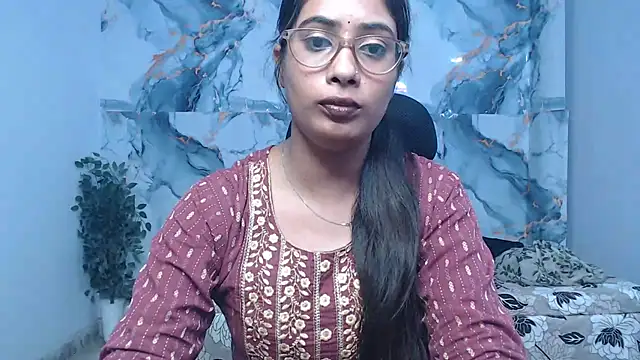 Deevisha-queen's Live XXX Chat