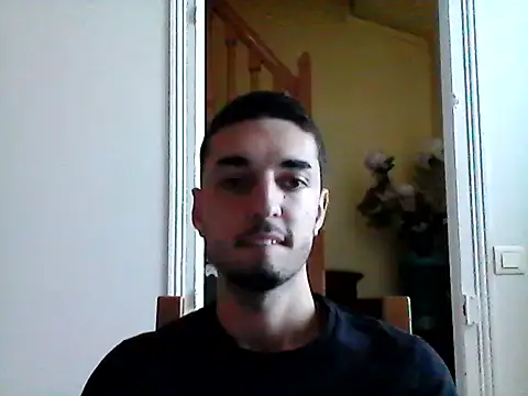 Mikl360 现场XXX聊天