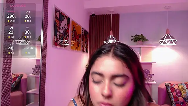 _Lucy_Grey_ Adlı Modelin Canlı XXX Sohbeti