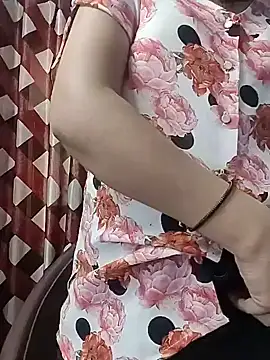 Czat XXX na żywo – Ruhi_07