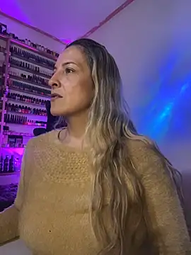 Chatroom XXX en direct de Katt-findom
