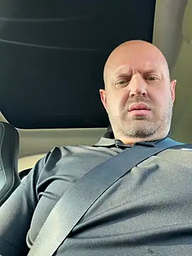 צ'אט XXX בשידור חי של BigDJohnson5