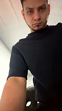 XXX chat uživo modela Rick_Adams