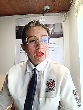 Valentina--1 Adlı Modelin Canlı XXX Sohbeti