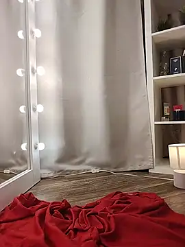 MickeQuinee's Live XXX Chat