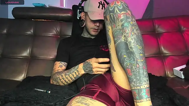 jhonny__ackerman Chat XXX in diretta