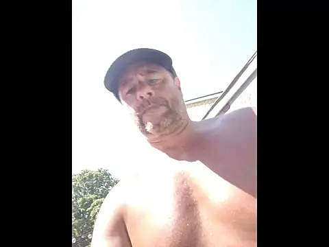rob2810n Live XXX chat