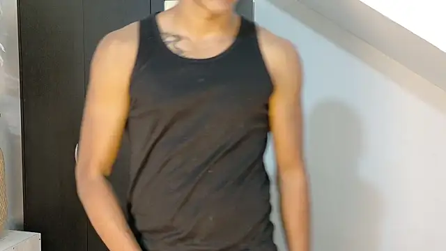 lucas837481n Live XXX chat