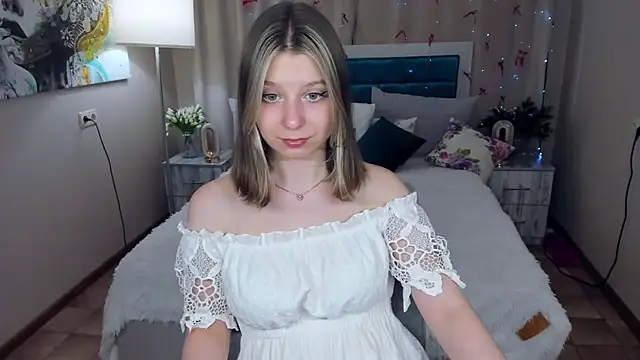 XXX chat uživo modela RinaMoore
