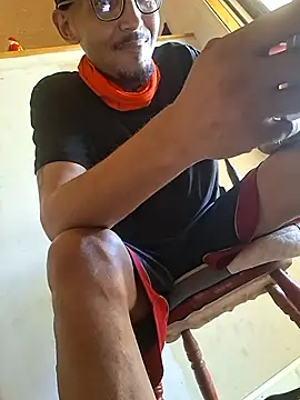 ThrowedWorldWide's Webcam Show