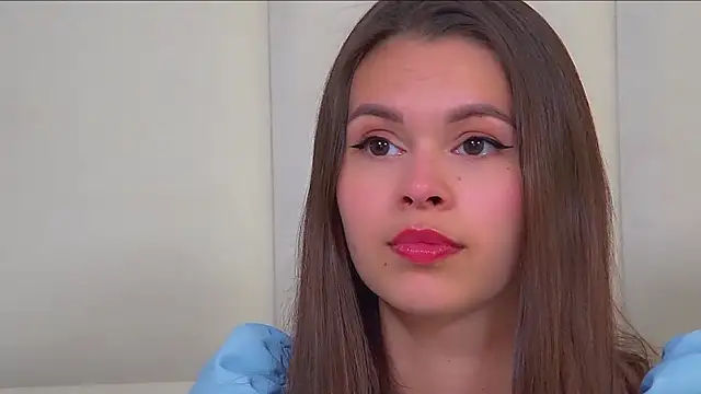 Chat +18 de PollyLanders ao vivo