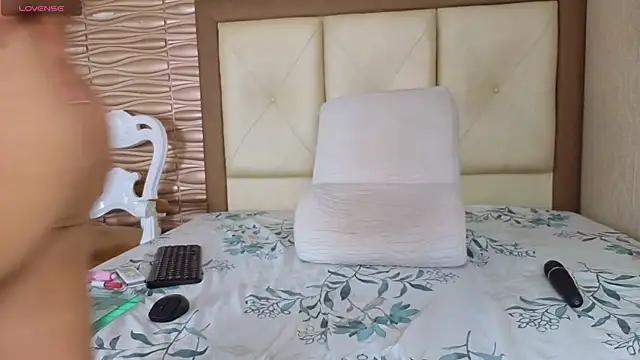 แชท XXX สดของ Miladiosa