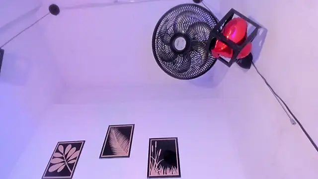 criss_zuri Шоу с уебкамера