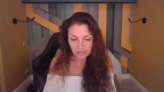 EllaLong XXX чат на живо